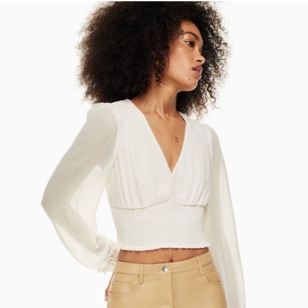 Aritzia Wilfred Wistful Blouse Smocked V-Neck Blouse Light Birch Women’s SZ LRG